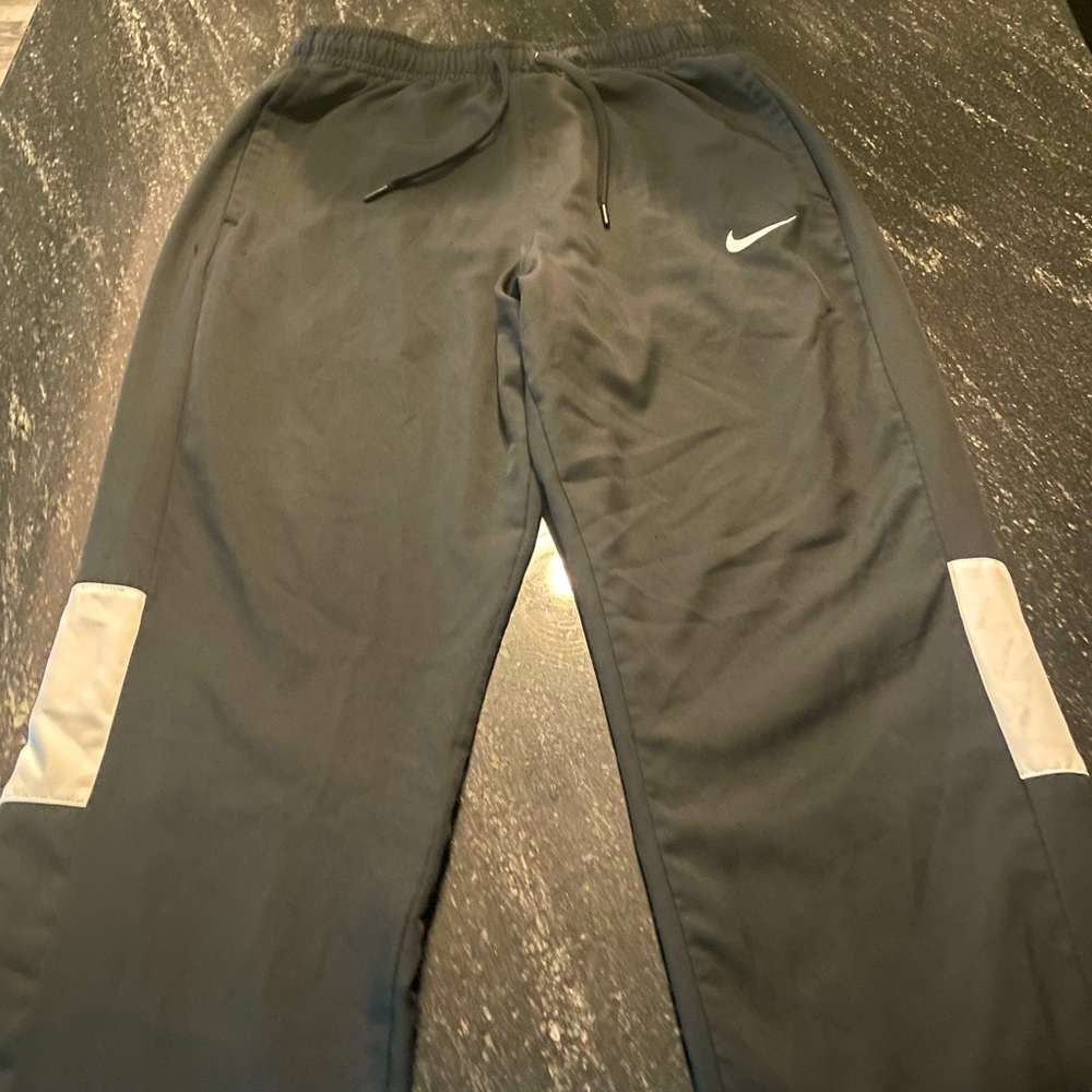 Men’s Large Nike Dri Fit Pants